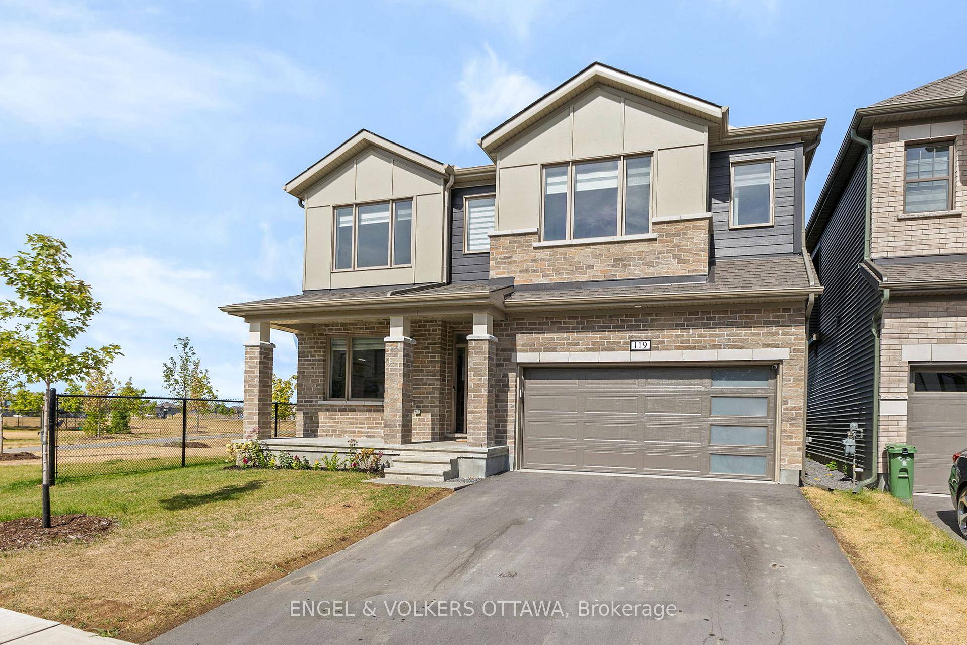 Welcome to 119 Green Ash Avenue !