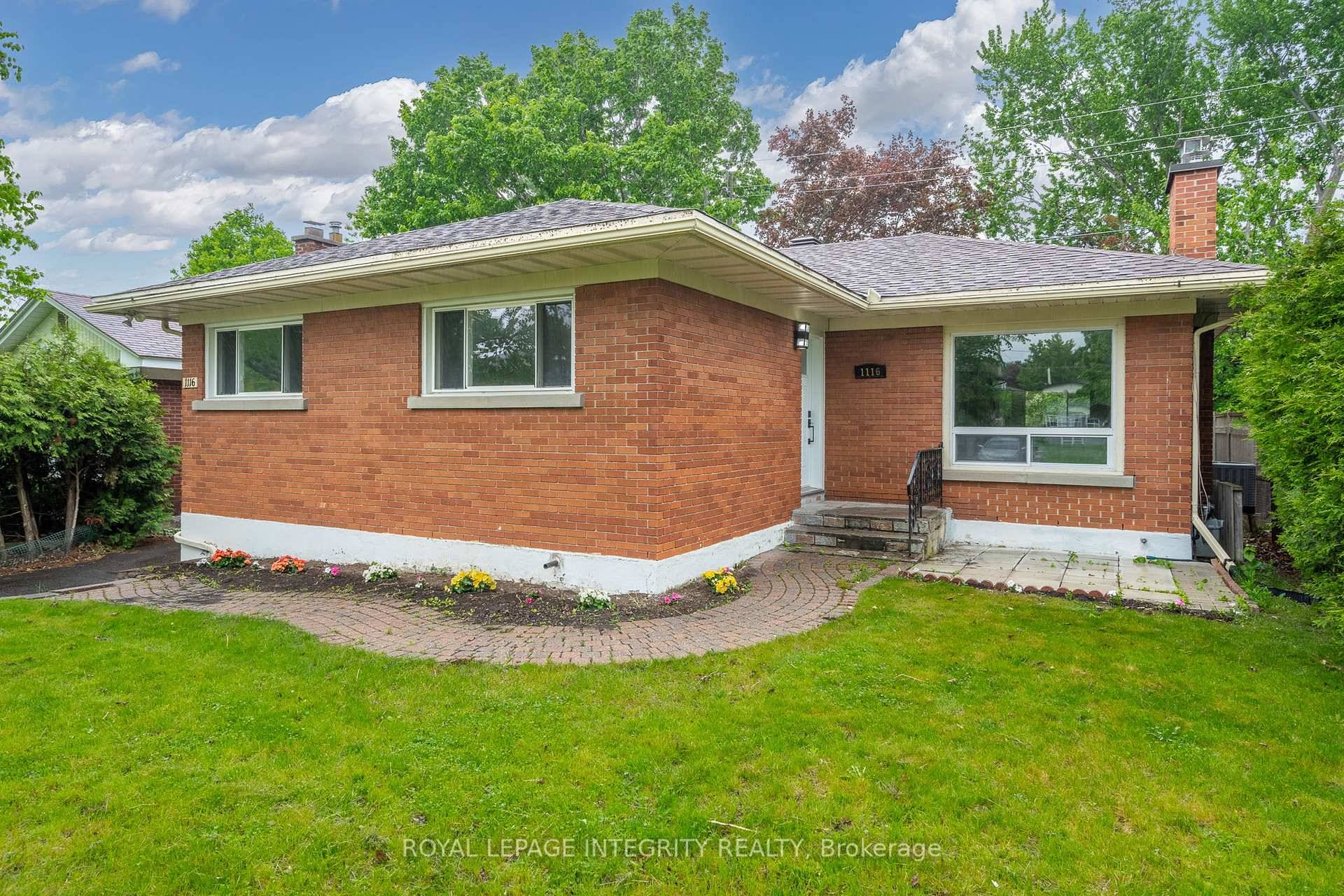 Welcome to 1116 Cline Crescent, a beautifully maintained duplex located in Ottawas desirable Bel Air Heights neighbourhood.