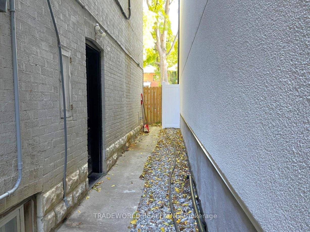 Furnished Charming Basement Studio Unit In The Heart Of Davisville Village Excellent Location Most Desirable Neighbourhood In Toronto Steps to TTC and Coming Soon Eglinton LRT Minutes to Yonge Eglinton ...