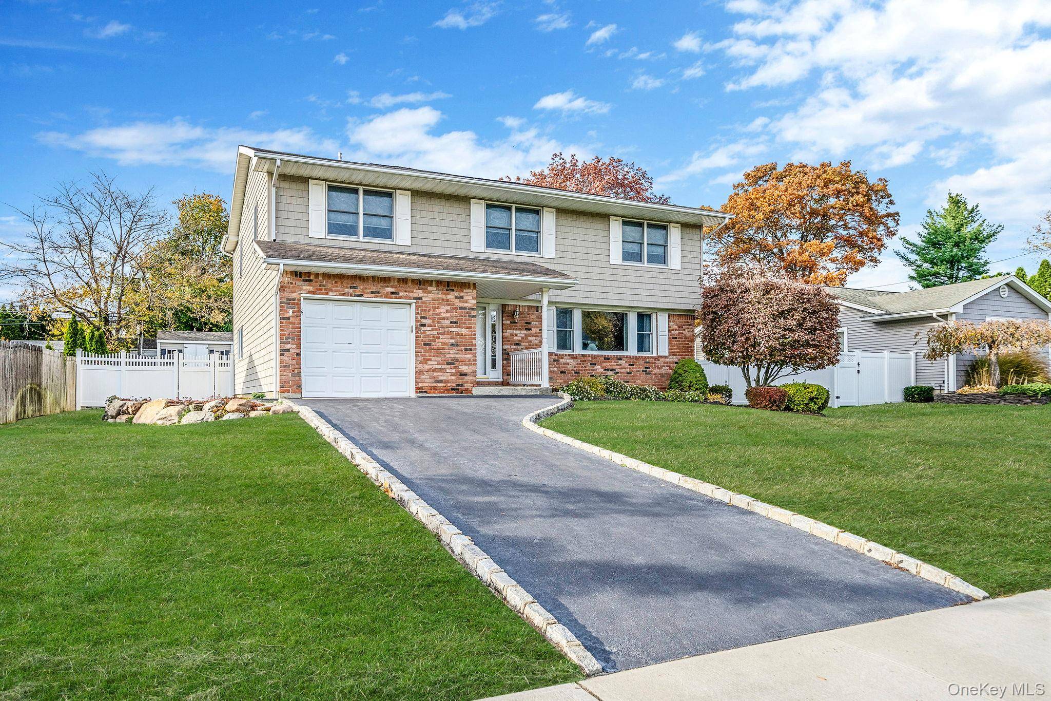 This exceptional five bedroom, 2.