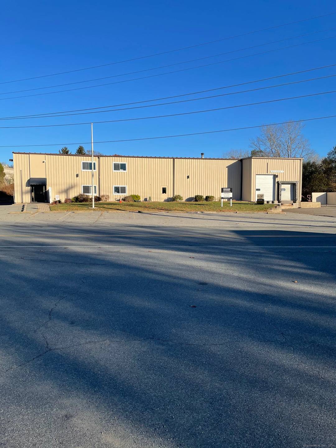 Well Maintained Light Industrial Warehouse Office property located on 2.