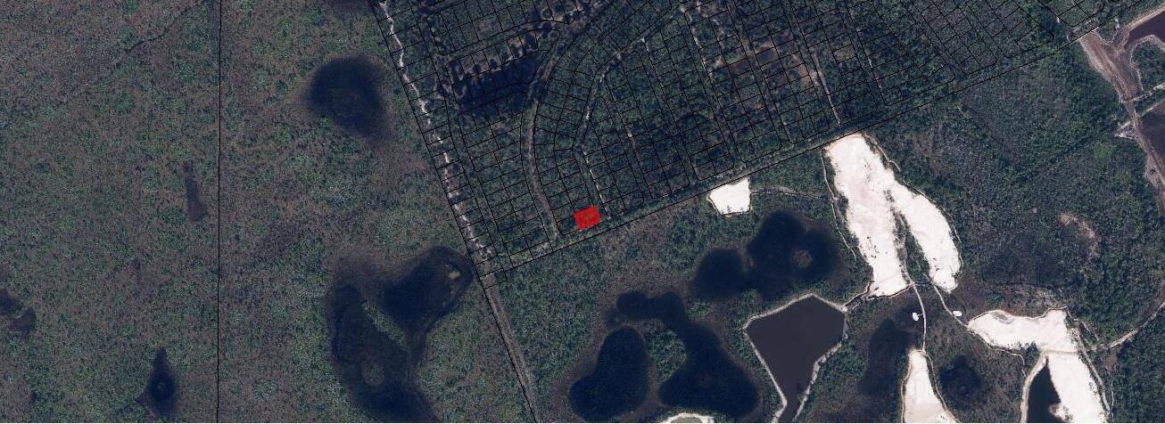 Vacant lot investment opportunity in the beautiful, quaint Hobe Sound.