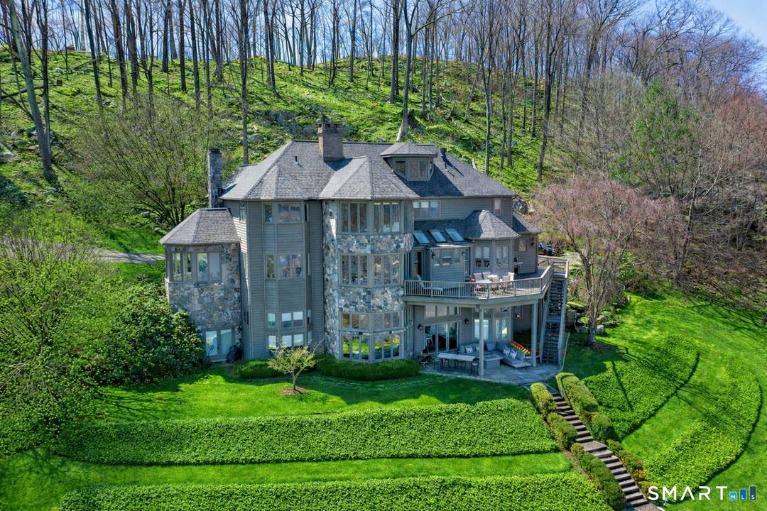 Majestic, Renovated Waterfront, set on 5 private acs.