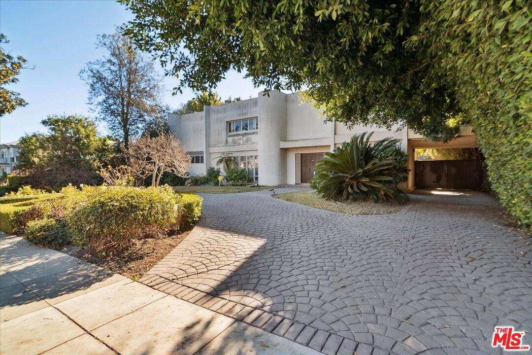 705  N Camden Dr 6BR Beverly Hills Post Office | B.H.P.O. La