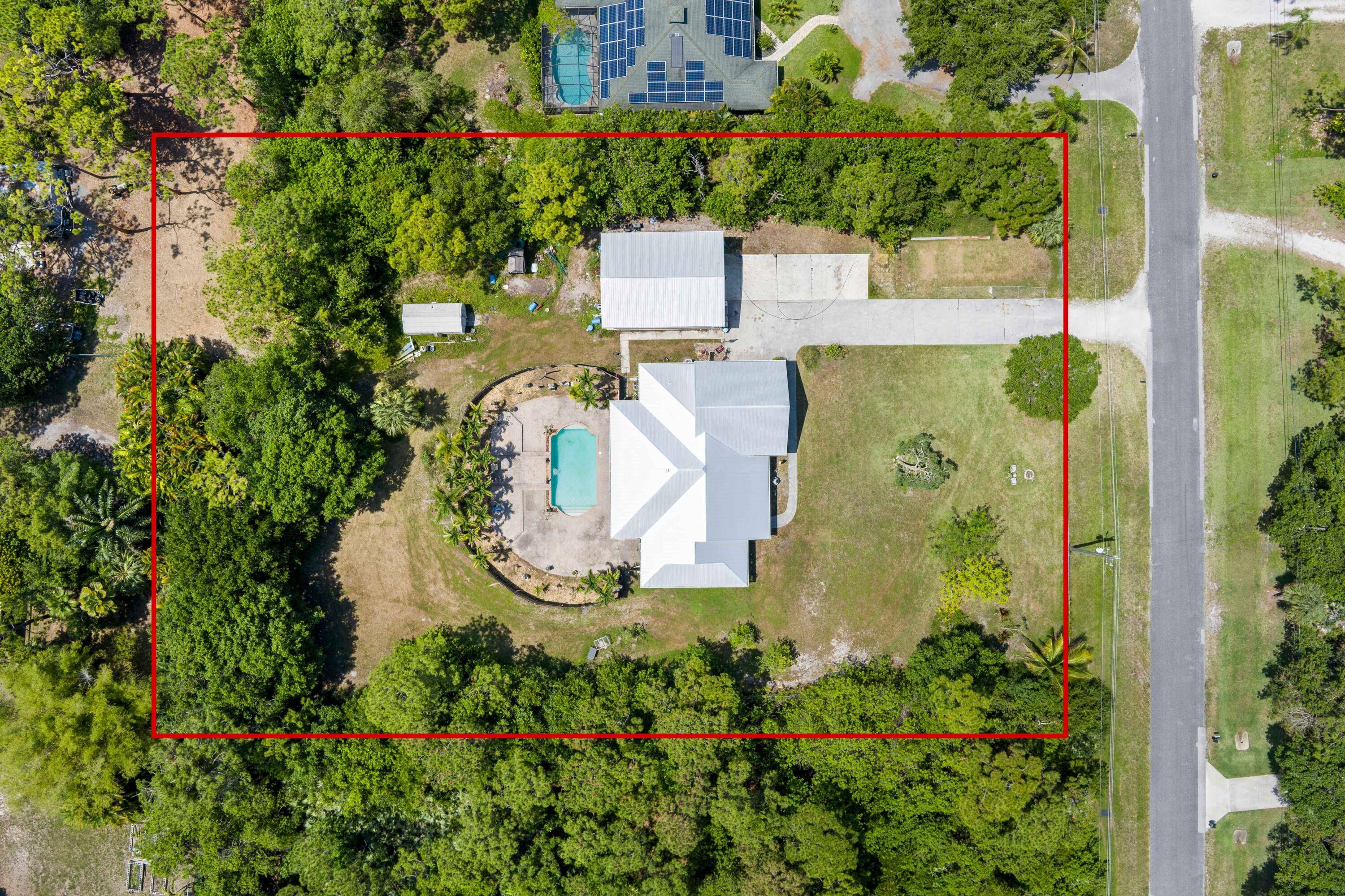 This beautiful property in the desirable Indian River Estates on 1.