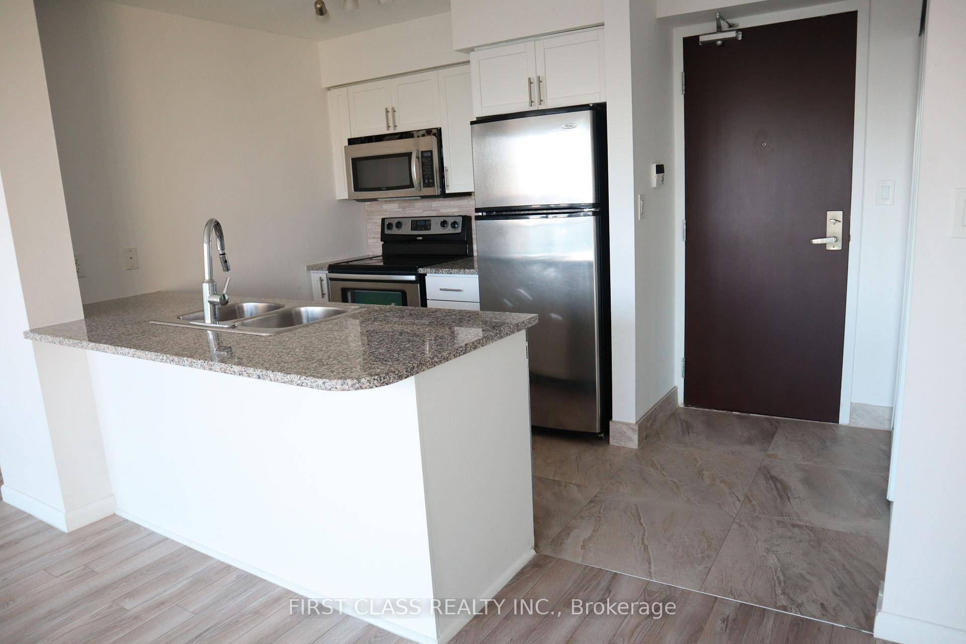 Outstanding 9ft celing in Wide Suite Condos.
