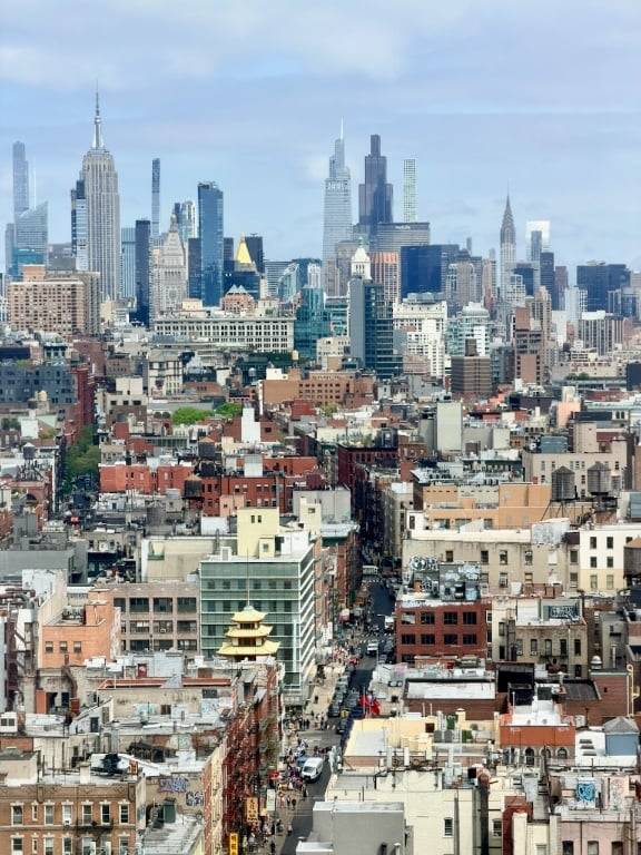 Perched on a high floor in the architecturally distinguished Chatham Towers, this generously sized alcove studio offers breathtaking open views.