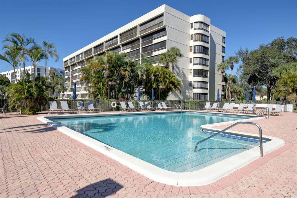 Beautifully just renovated 2 bedroom 2 bath residence in The Glens condominium.