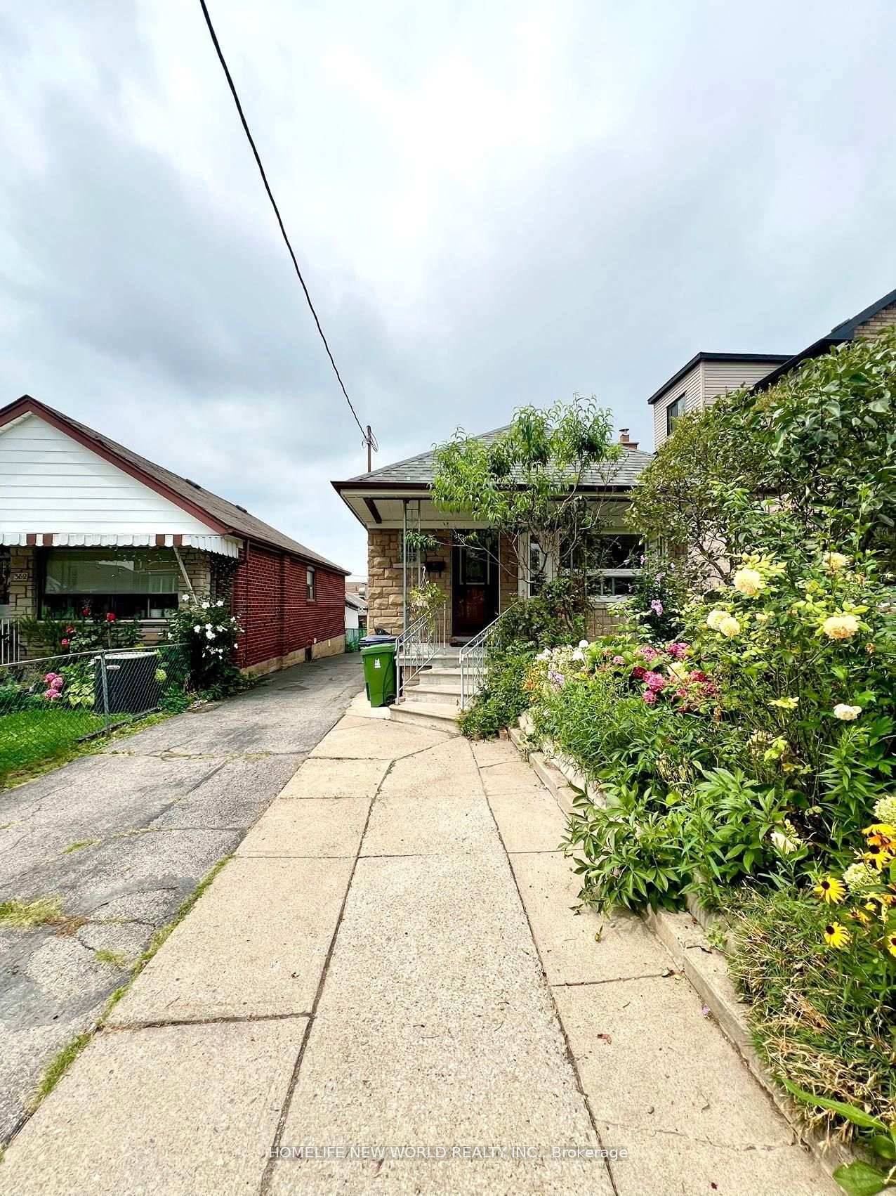 Stunning newly renovated amp ; upgraded upper unit 2 bedroom bungalow.