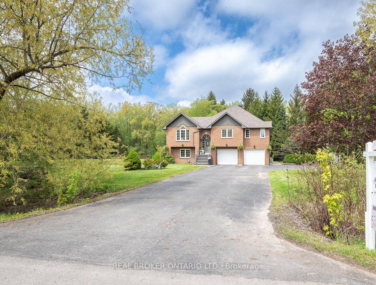 Set on a quiet court in the heart of Moffat, this serene 1.