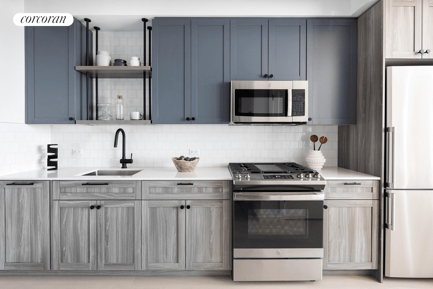 Introducing The Astor LIC, an exciting and unique living experience set at the crossroads of where bustling Long Island City and tranquil Astoria, Queens meet.