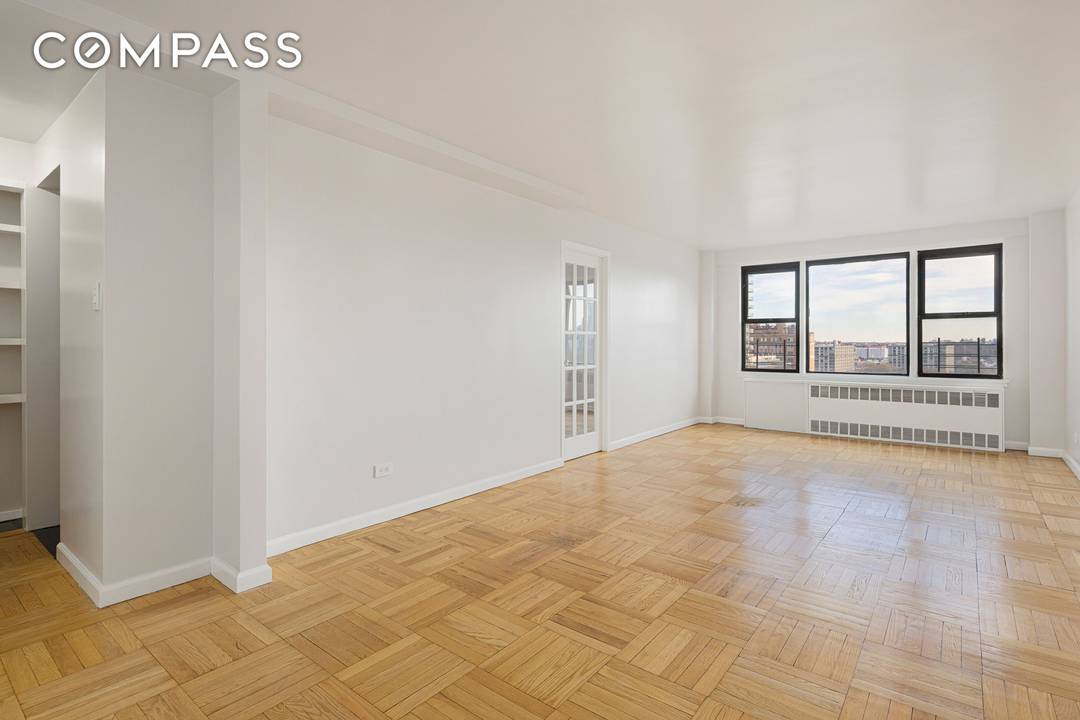 Welcome to this bright and stylish Upper East Side condo, offering the perfect blend of comfort, convenience, and classic Manhattan charm.