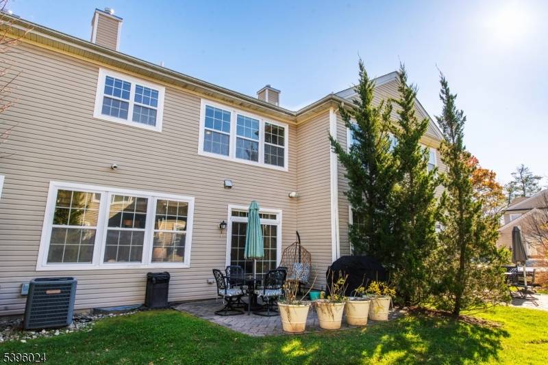 Discover this beautifully maintained townhouse tucked away in a quiet and desirable area of the Caldwells.