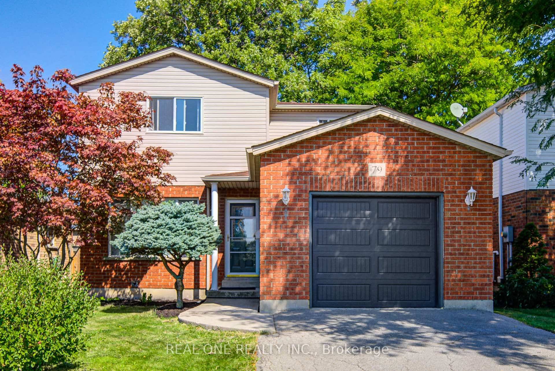 Beautiful 3 Bedroom Main Floor Office Detached Home In A Highly Sought After Family Friendly Hamilton Mountain Neighbourhood !