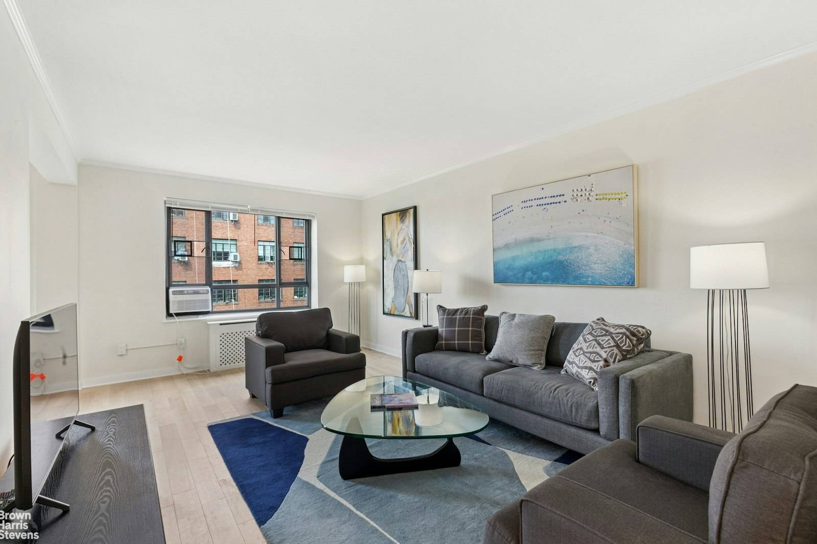 Have you ever dreamed of owning your own fully renovated one bedroom home in a full service building in the heart of Park Slope ?
