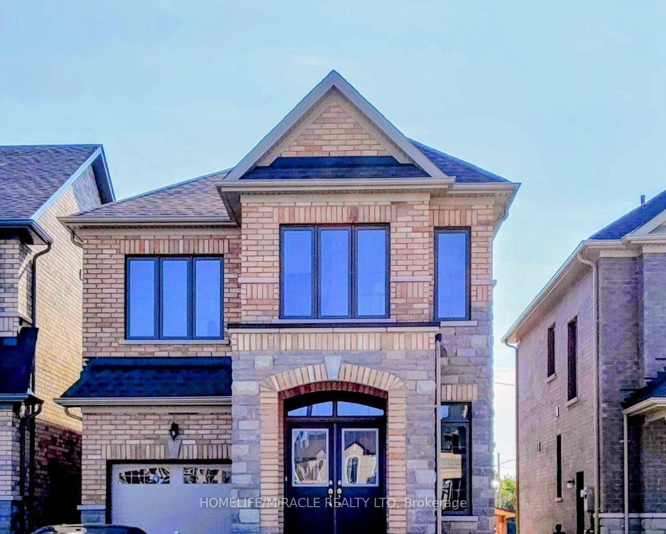 AVAILABLE FOR RENT ! ! ! Spacious 4 bedroom Detached home in this Family friendly Northwest Brampton community.