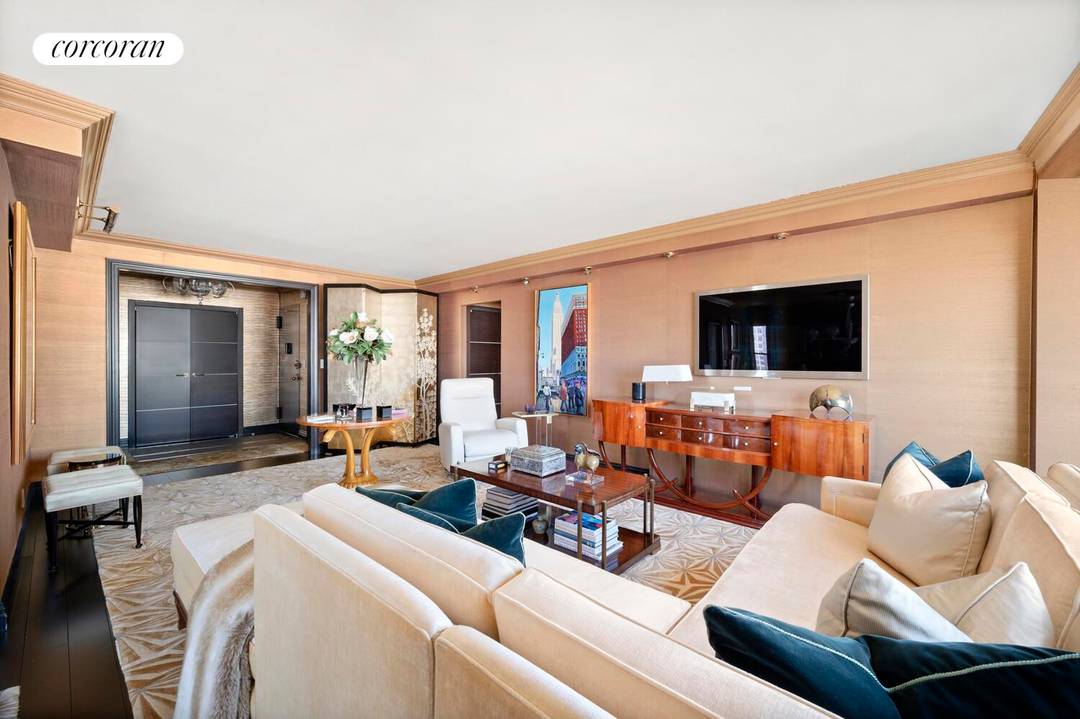 Welcome to an exceptional residence at 340 East 64th Street, Apt.
