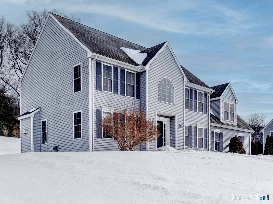 Welcome to the highly desirable Apple Blossom section of Southington !