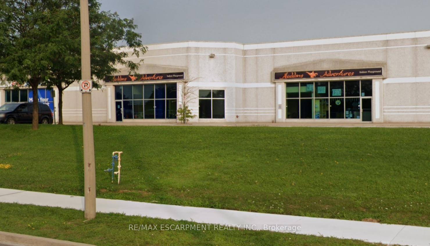 Prime location for your business on Harvester Rd.