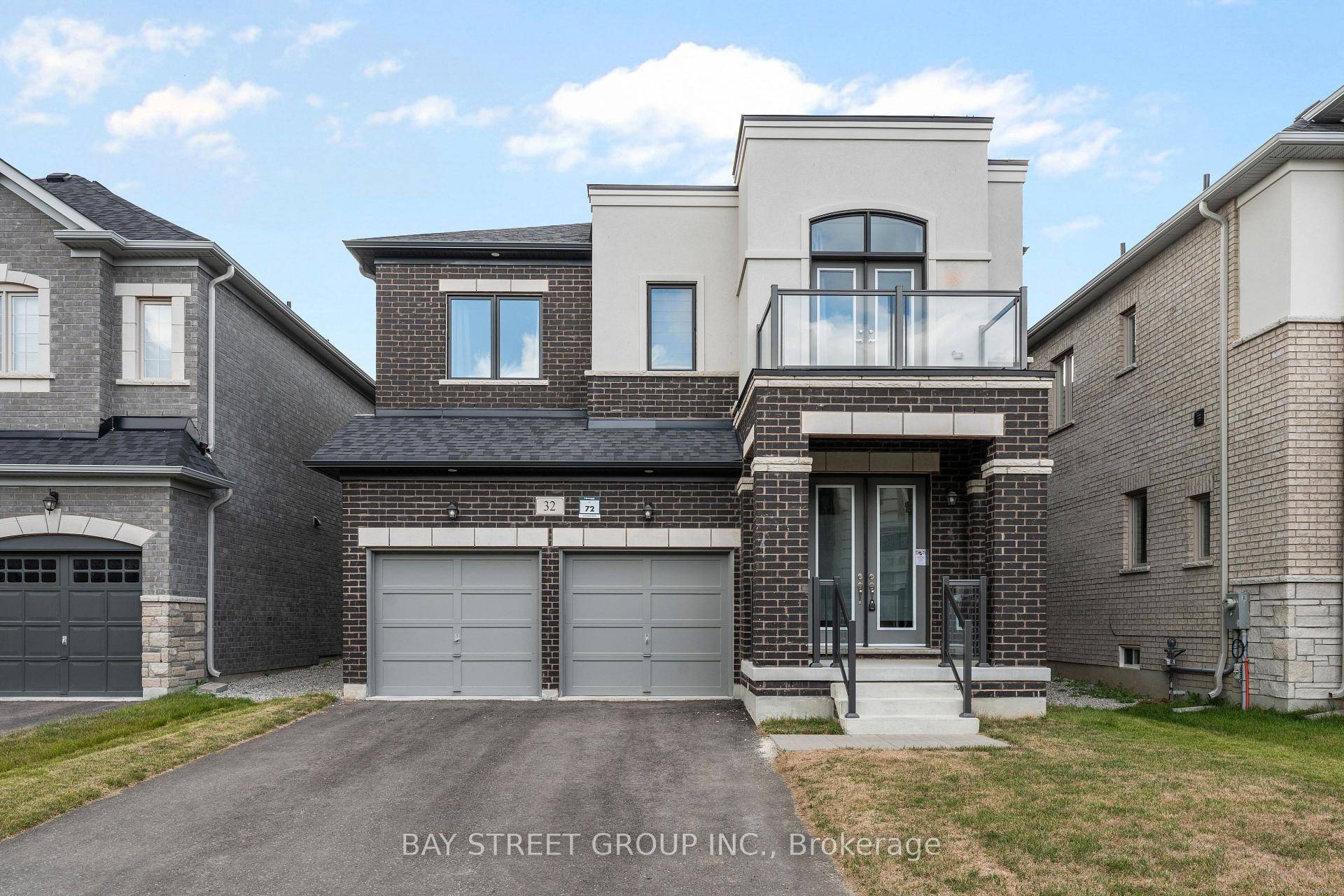 Stunning 2 Year Old Detached Home in Richmond Hill new Community.