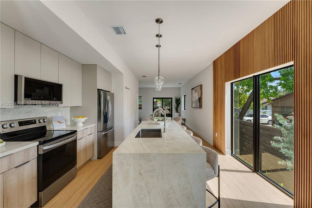 Discover modern living in the heart of Allapattah one of Miami s most dynamic and rapidly evolving neighborhoods.