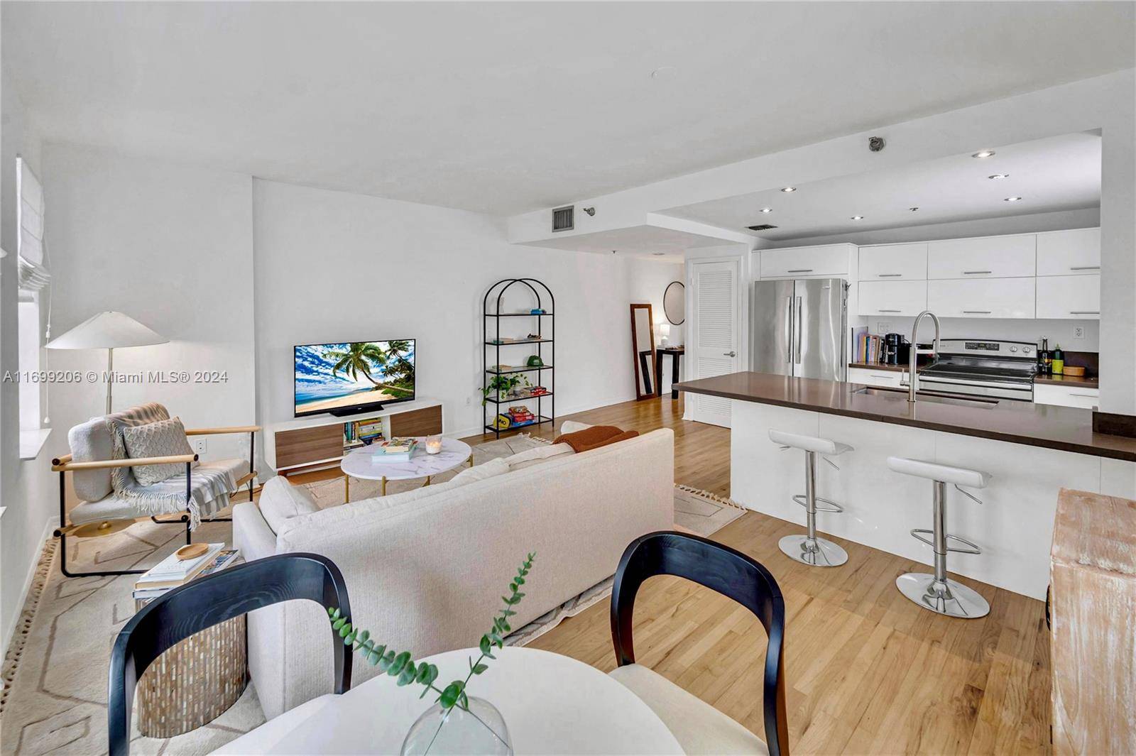 PRICED TO SELL ! Best unit in the building top floor, corner unit, and east facing with no obstructions and plenty of natural light.