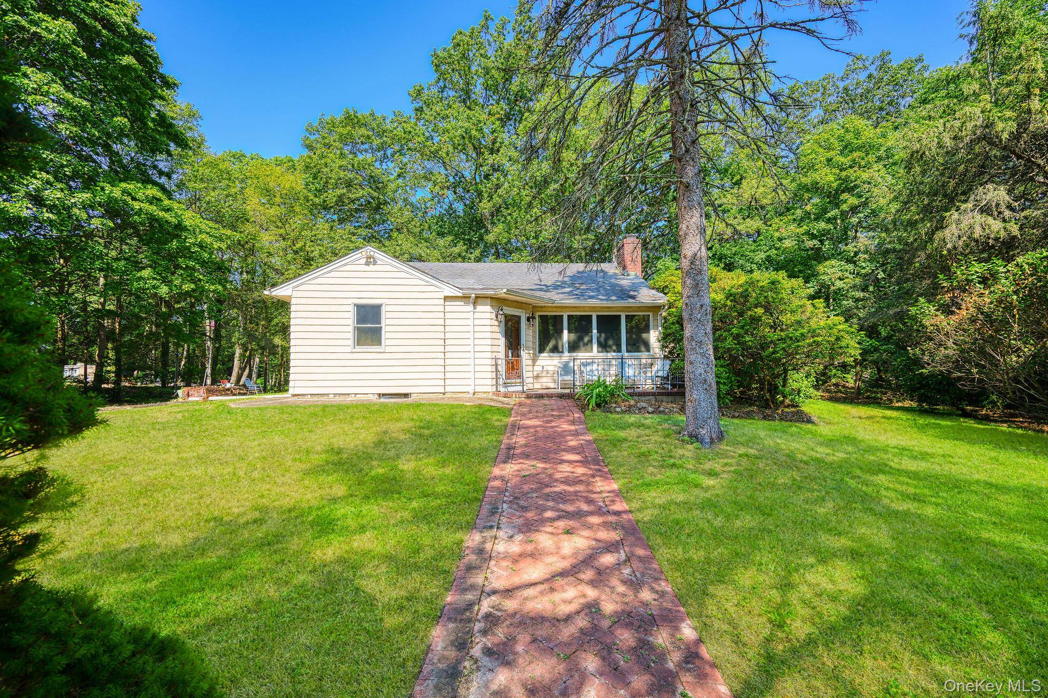 Charming Home on 1. 58 Acres Private, Secluded, and Room to Build !