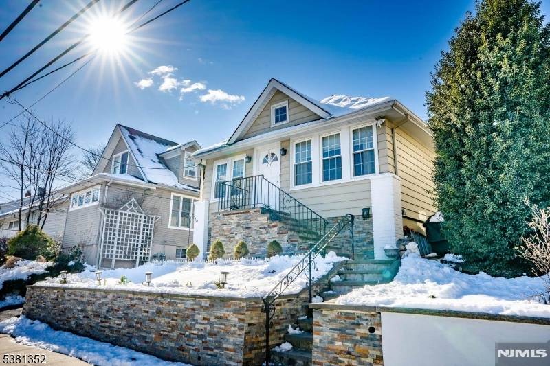 Fornelius Ave Clifton City New Jersey Single-Family
