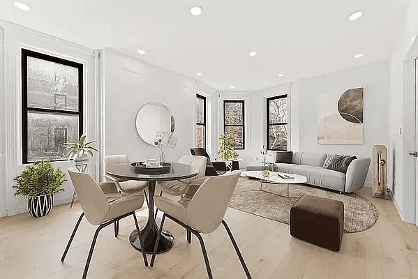 Experience the epitome of Brooklyn living at 161 Prospect Park West 2L, a beautifully newly renovated three bedroom, two bathroom apartment in the heart Brooklyn.
