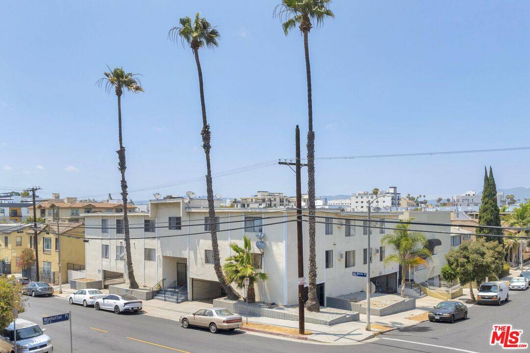 3555   San Marino St 19BR La