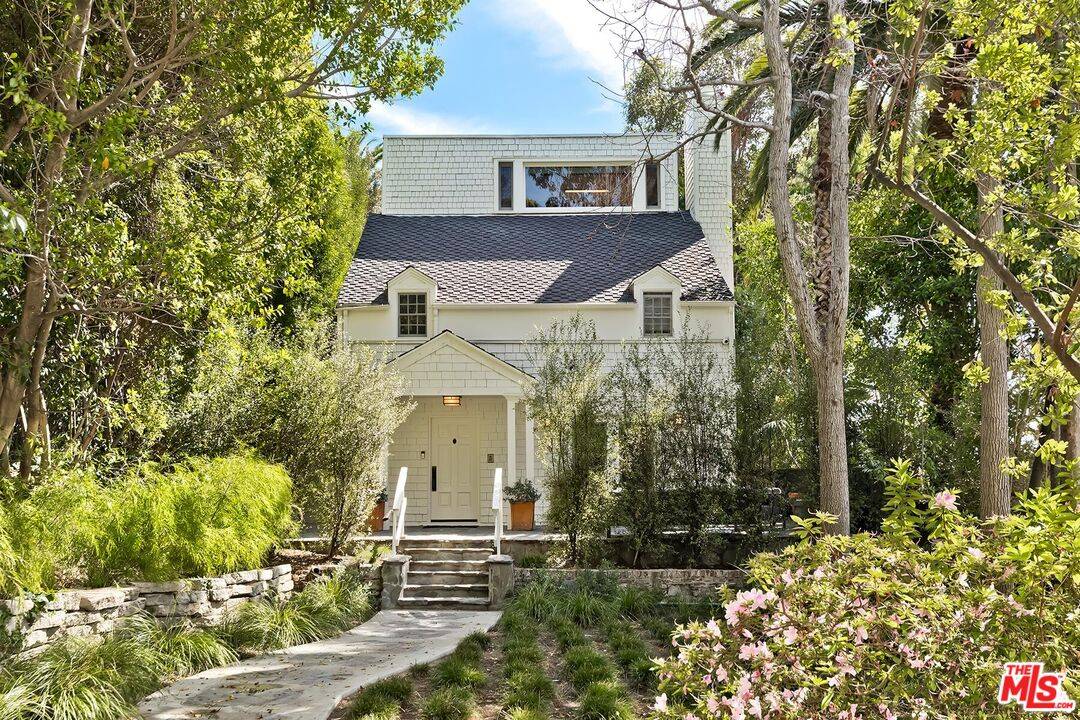 1852  N Vista St 3BR Hollywood Hills East La