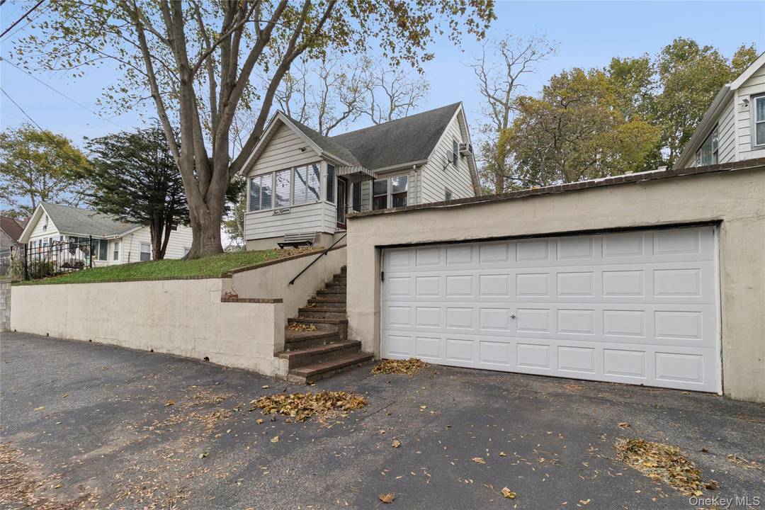 Wake up to breathtaking year round water views of the Long Island Sound at 215 Hallock Landing Rd !