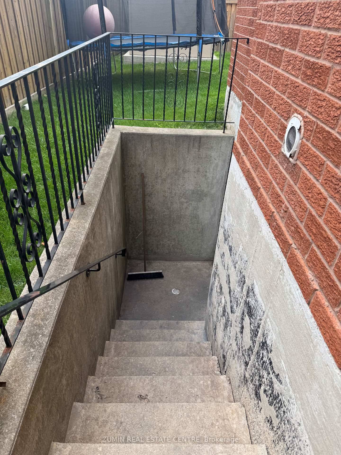 Newly Renovated Basement Apartment With Separate Entrance In An Amazing Location.