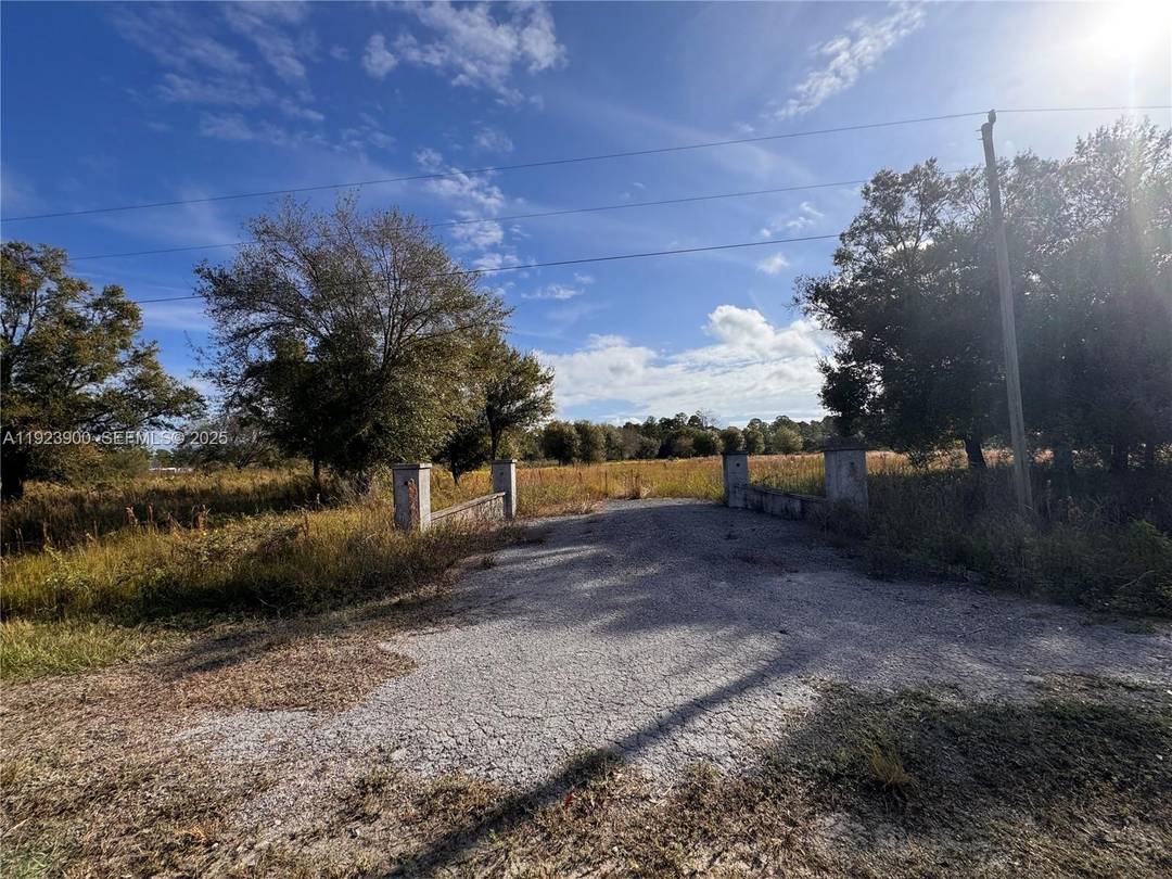 7. 5 acres currently platted as one parcel but approved and easily subdividable back into SIX 1.