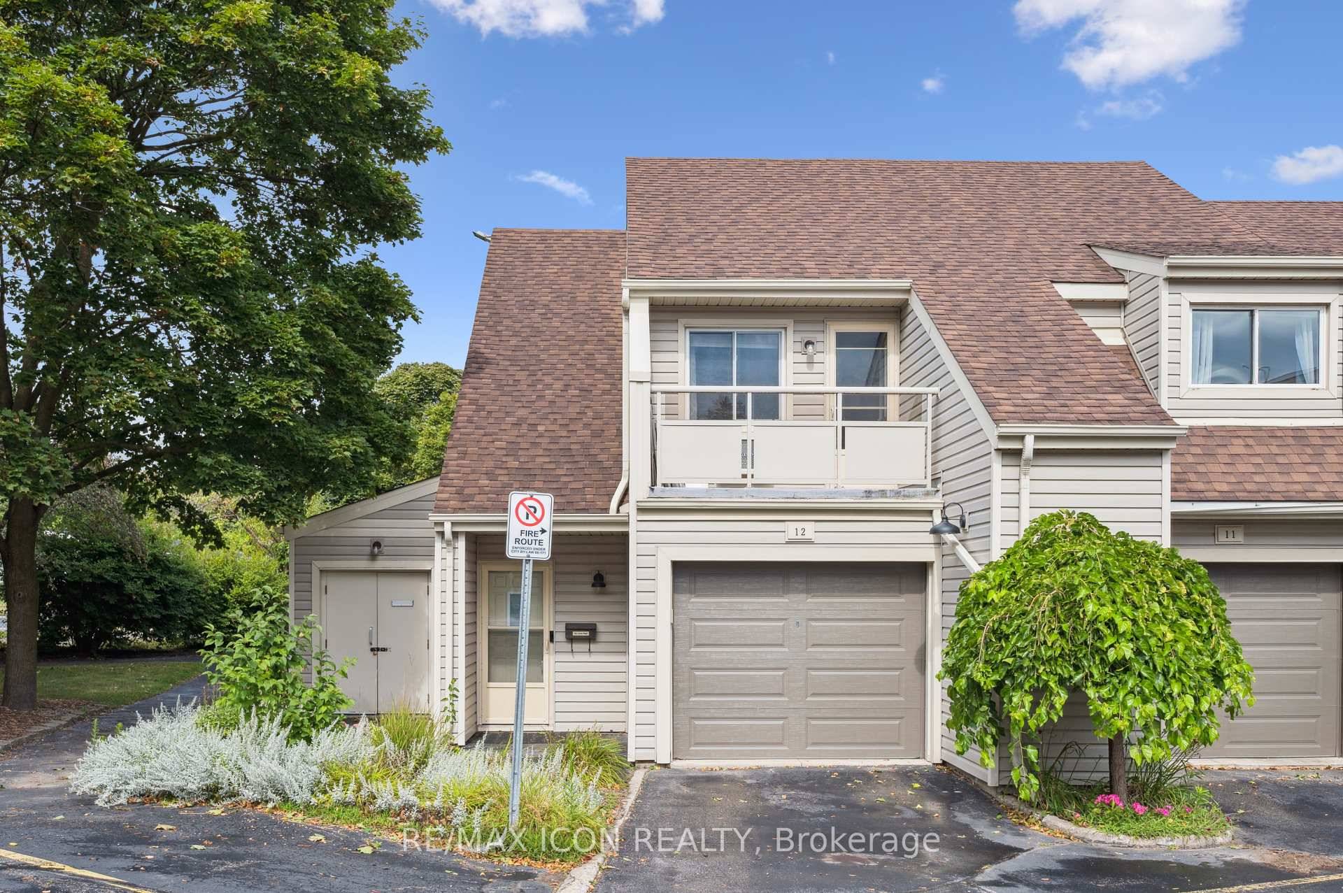 Welcome to 337 Kingswood Drive Unit 12, a rare end unit condo bungalow that combines comfort, convenience, and privacy in one smart package.