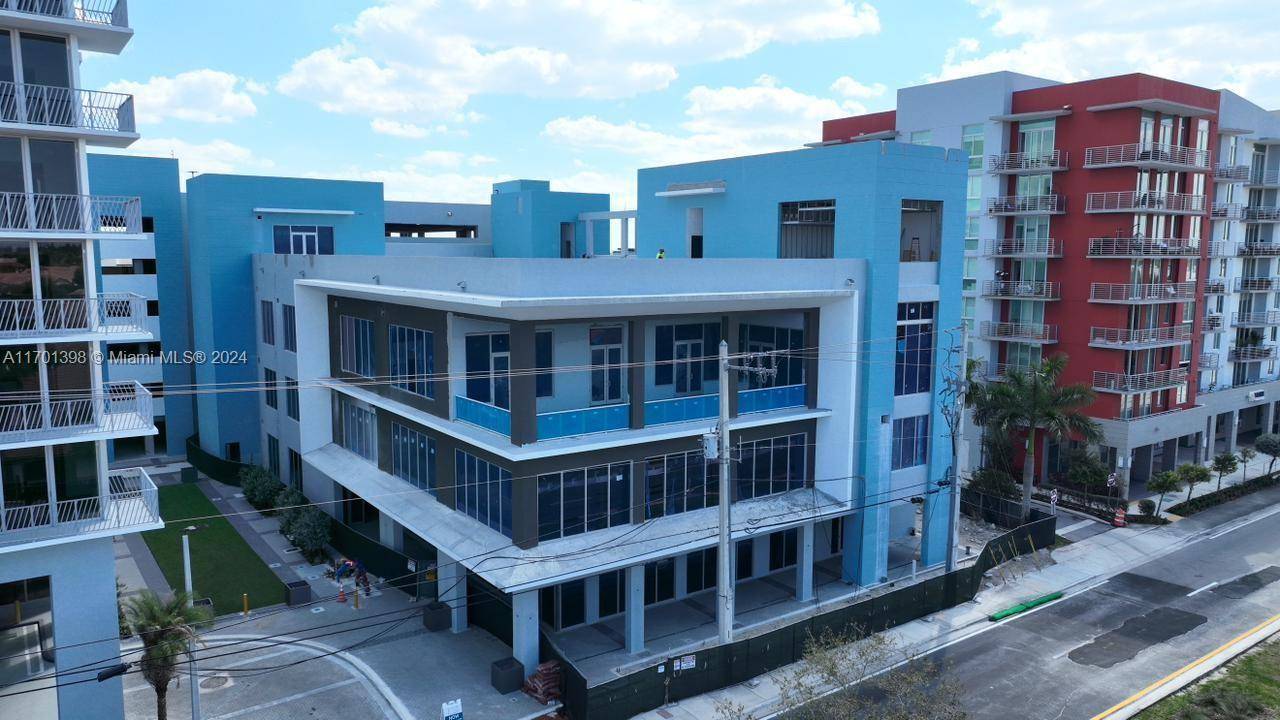 An Oasis in the city, Midtown Doral has it all !
