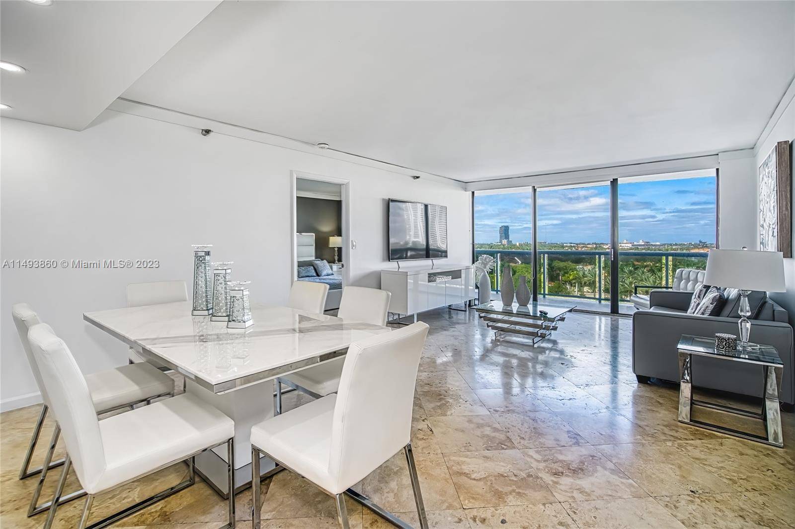 BEAUTIFUL 2BED 2BATH APARTMENT OVERLOOKING, WATERWAYS MARINA, CANAL, GOLDEN BEACH AND THE OCEAN.