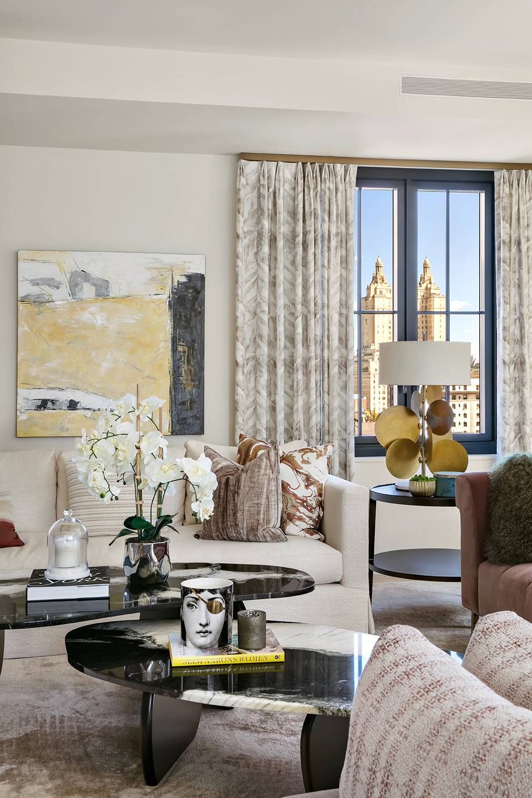 Welcome to Downtown Chic in an Upper West Side boutique building with only 26 units in this extravagant full floor residence with direct elevator access and private parking available.