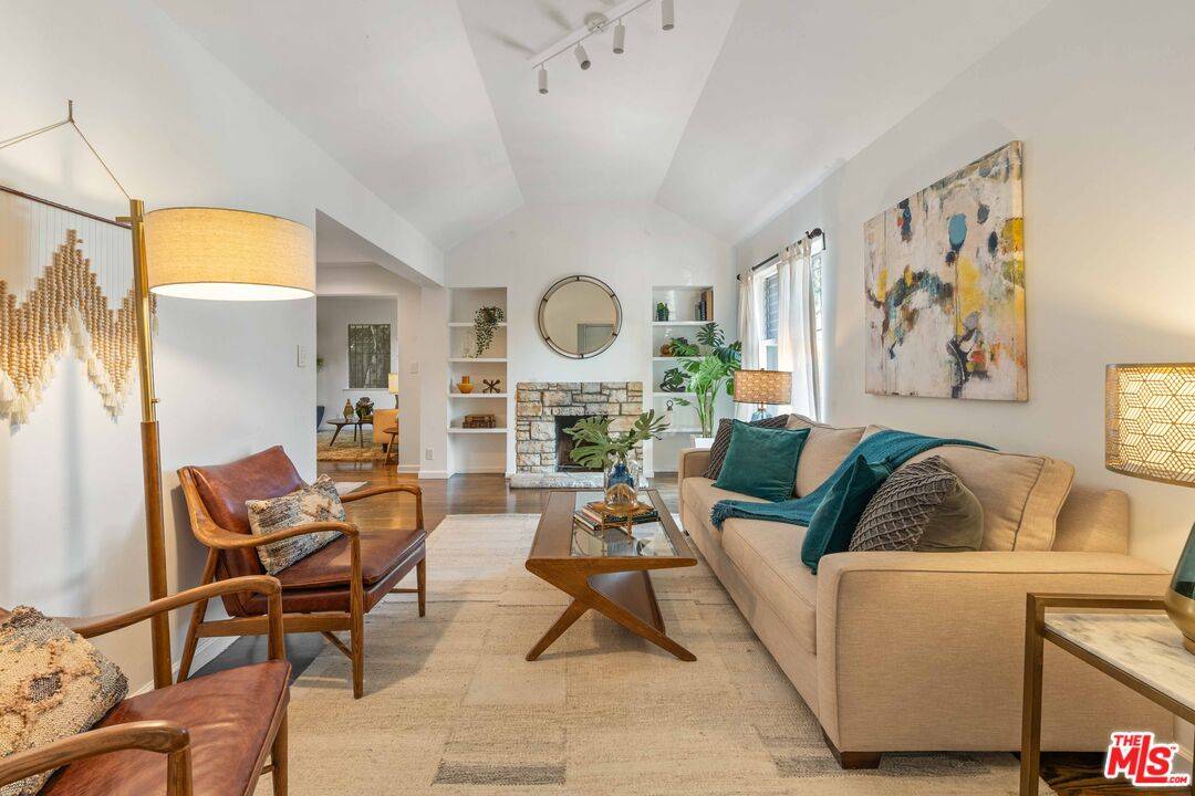 9039 Phyllis Ave 3BR Sunset Strip La