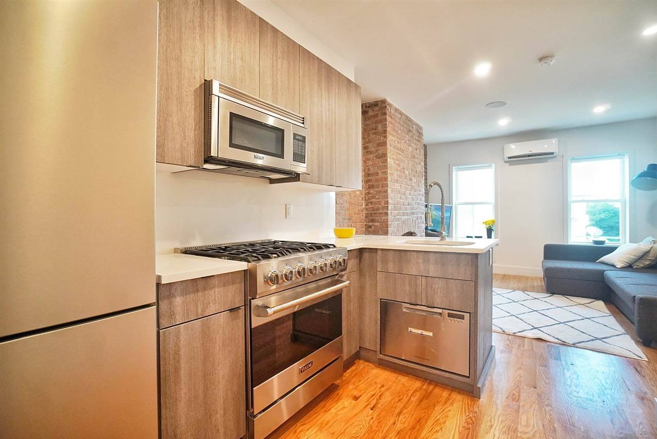 246 BAY ST New Jersey