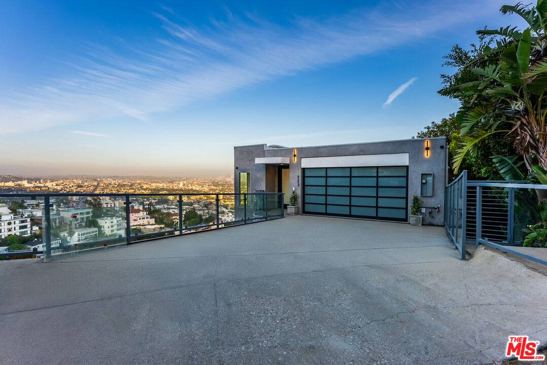 8654 Hollywood Blvd 5BR Sunset Strip La