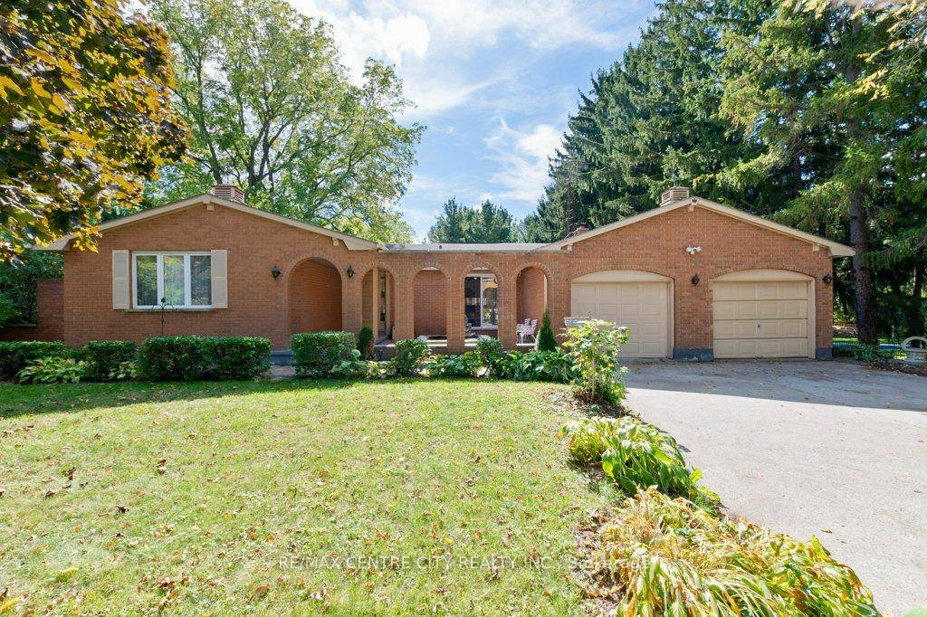 All brick Crosby built custom ranch with inground pool in Historic Sparta.