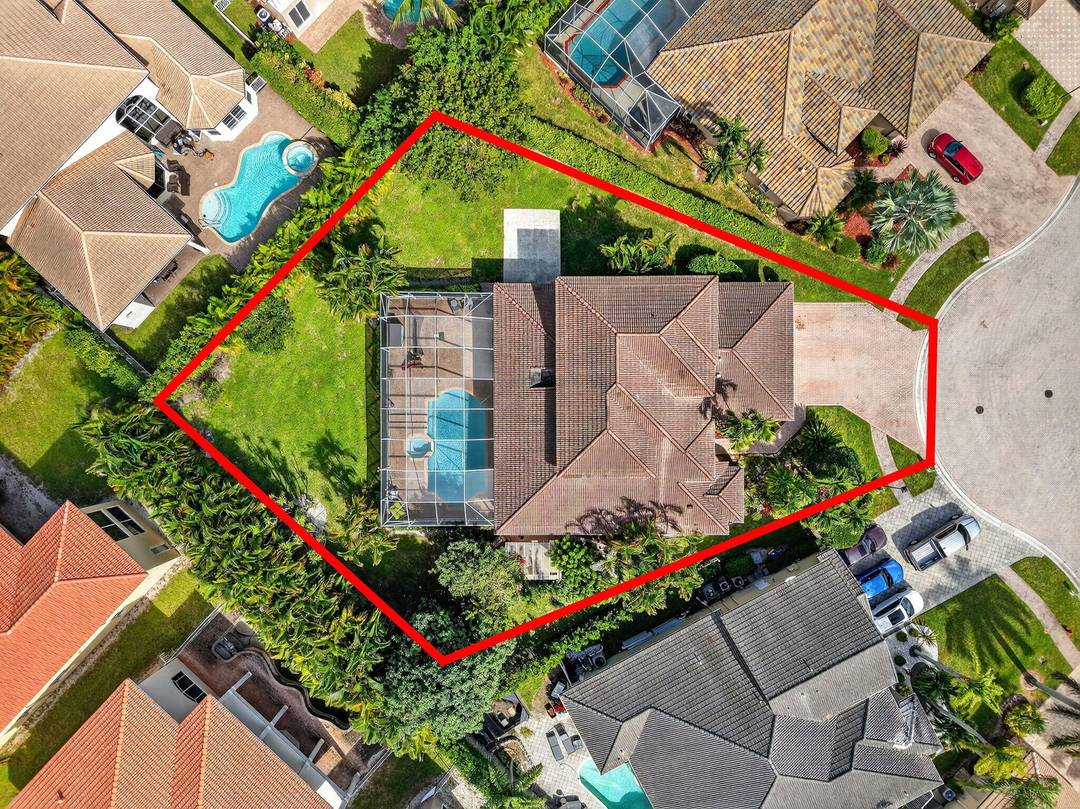 WOW ! This fabulous, well maintained pool home sits on an oversized.