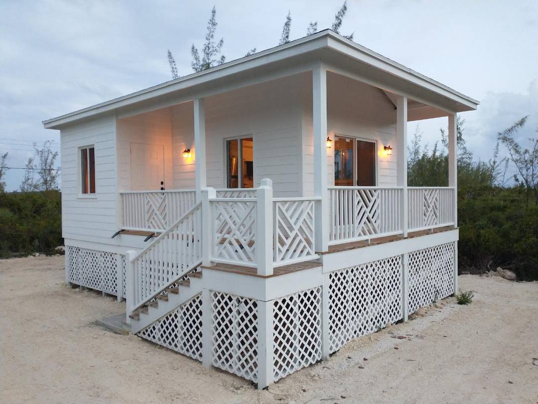 BEACH COTTAGE Single Family Home Long-Island-Bahamas