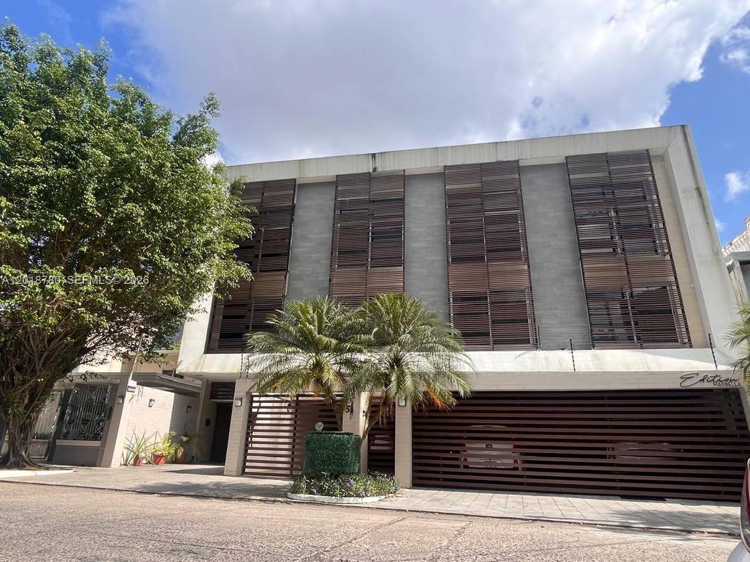 Prime income producing development opportunity located in Marbella, Panama City s financial district.