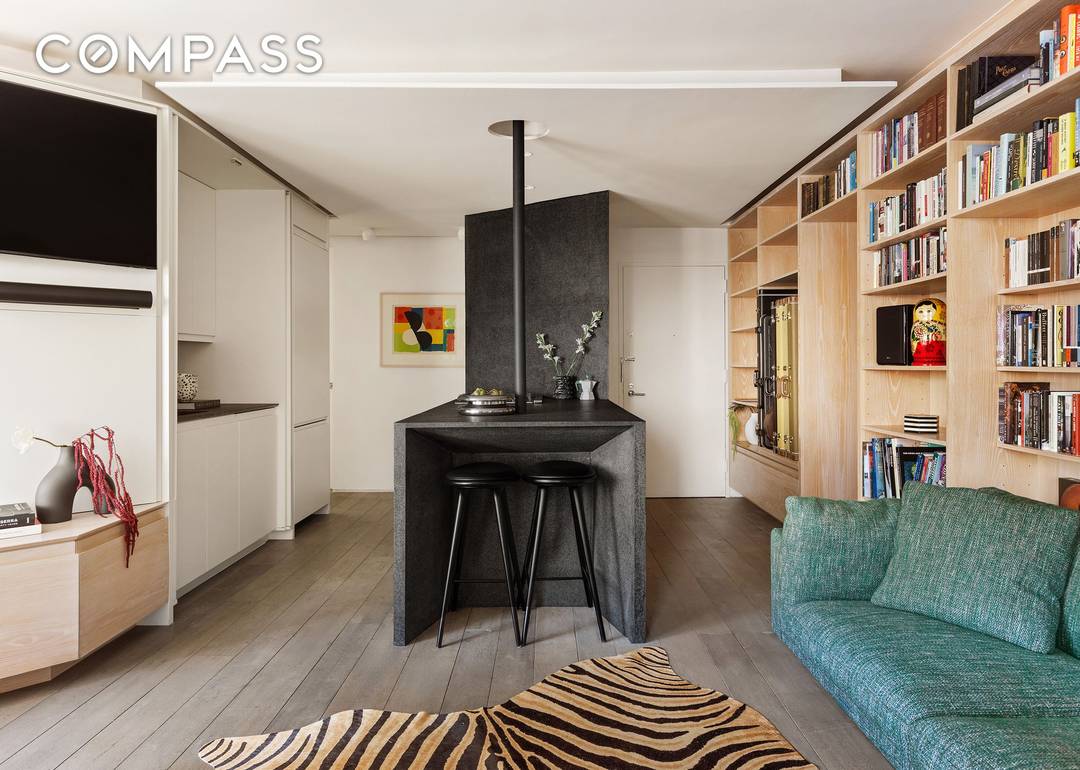 A mint condition, modern yet classic renovation within the renowned CitySpire is a true rarity.