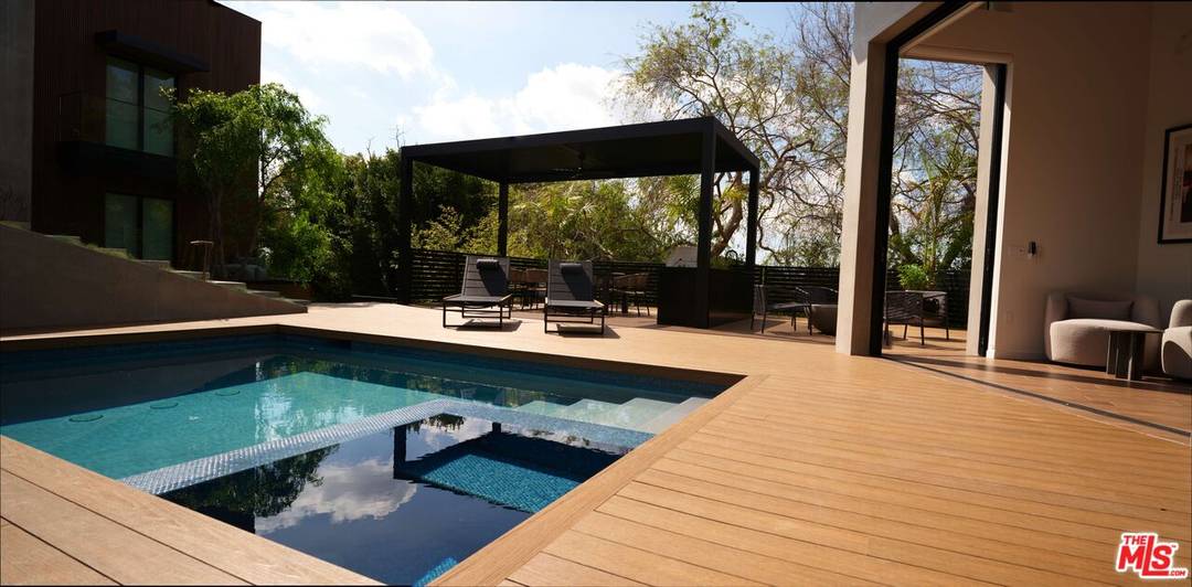 2309 Hollyridge Dr 3BR Hollywood Hills East La