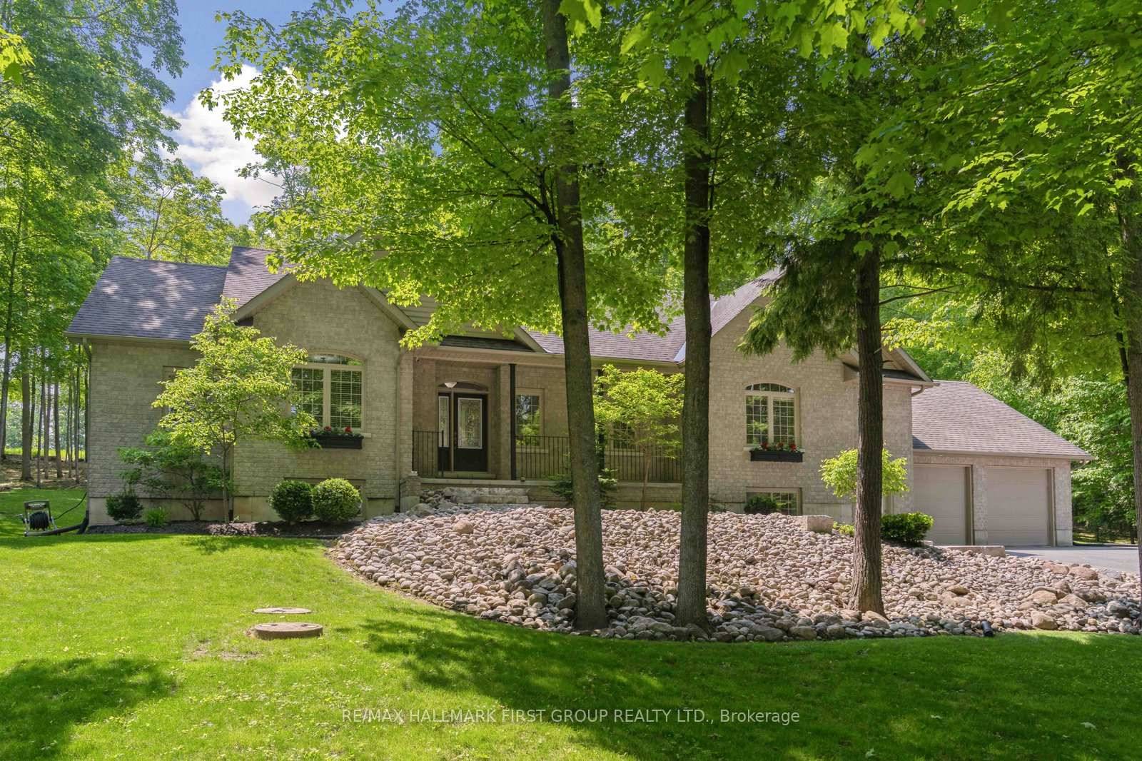 Opportunities like this are rare a professionally finished, estate style 2000 sq.