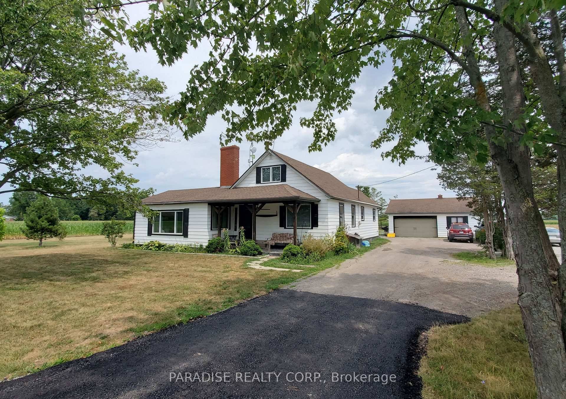 Come enjoy the country lifestyle on this lovely 1.