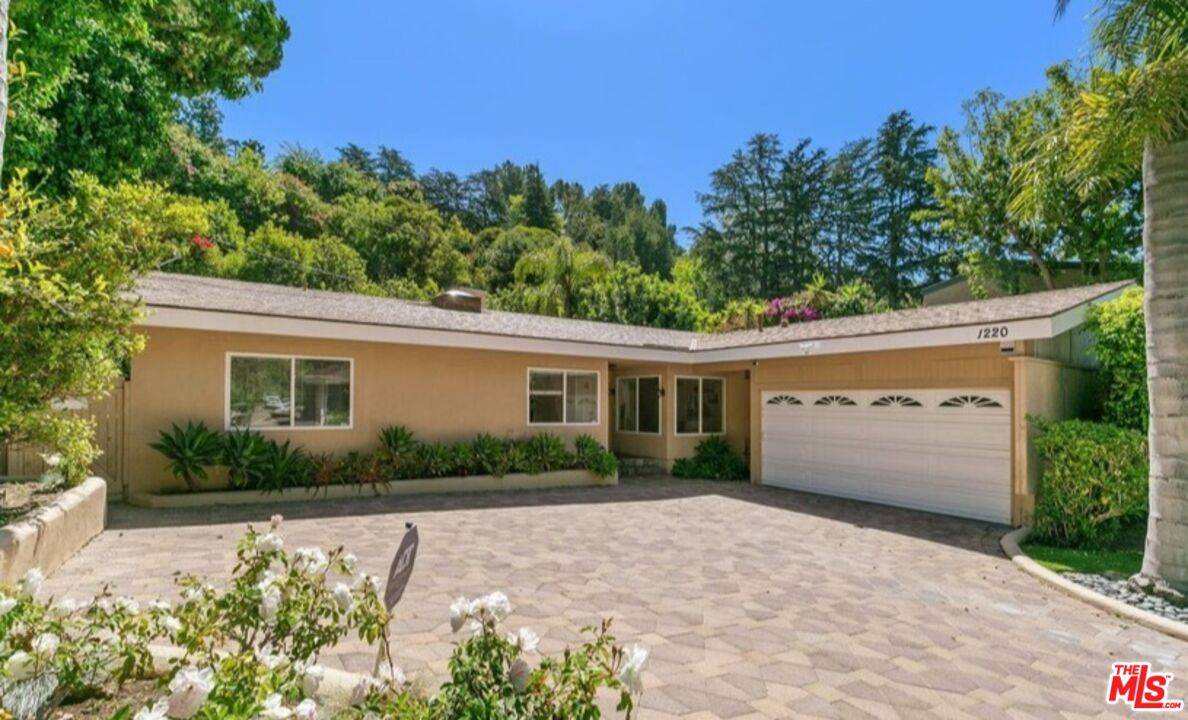 1220  N Norman Pl 3BR Brentwood La